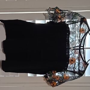 Floral Lace Black Top